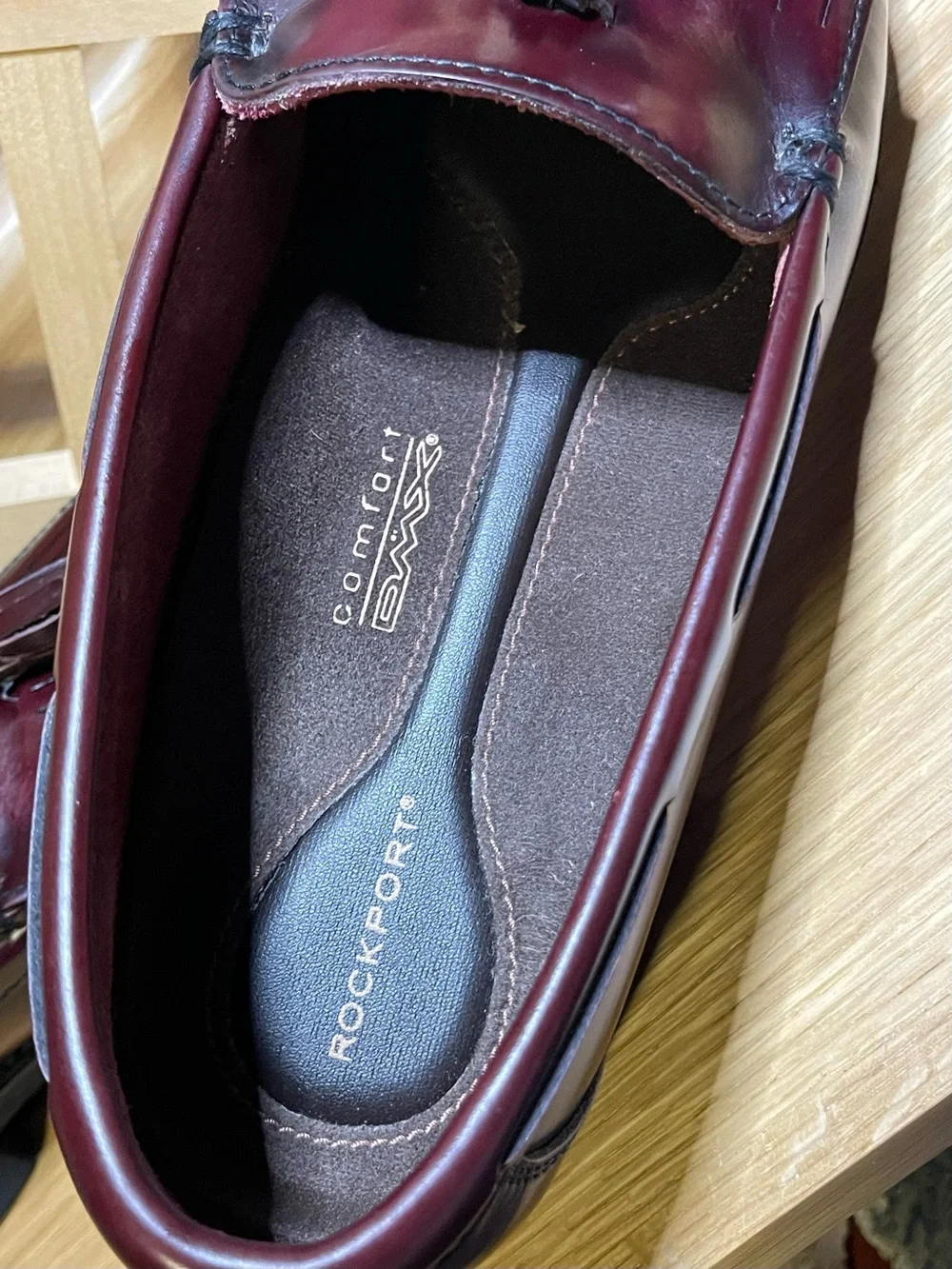 EUC Rockport DMX Men’s Sz 10.5 W Burgundy Tassel Kiltie Loafers